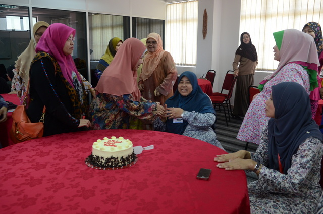 104 DSC 6469